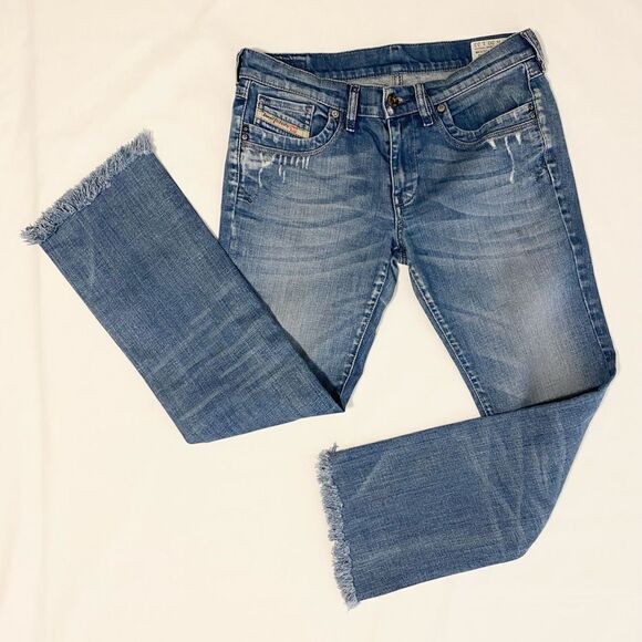 Diesel Jeans. Originally 30 x 32, but have been cropped and frayed. - Picture 3 of 10